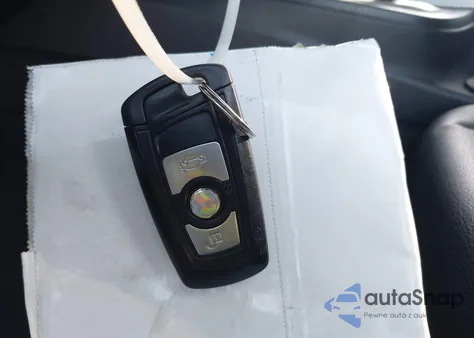 2013 BMW 320I z USA, uszkodzony, nr VIN WBA3B1C55DF462073